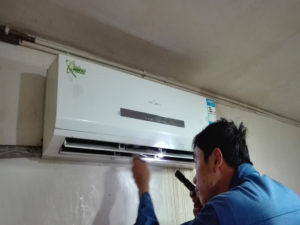 丁青格力空调电话是多少